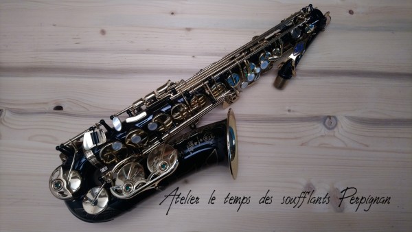 Saxophone Alto SELMER SA80 II Noir Gravé.